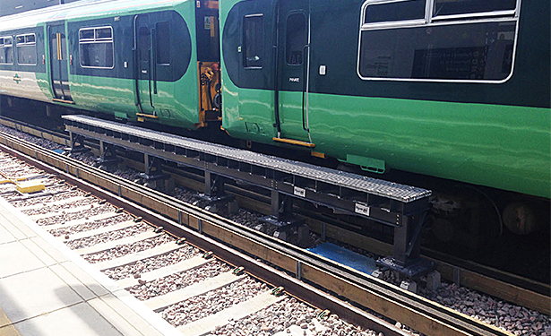 0827-Shunter Patios Main