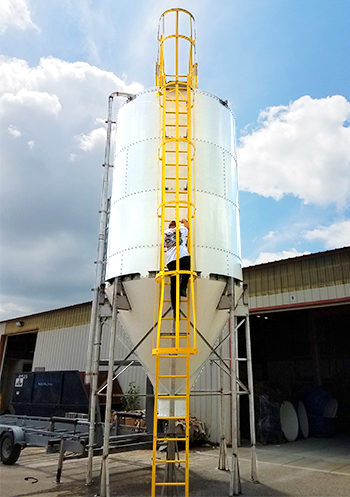 0861 - Storage Tank Access Ladder and Handrail